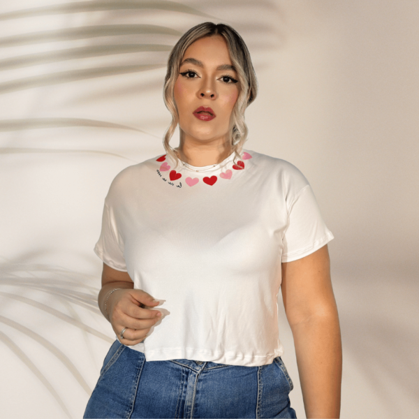 Crop Top Sencillo Corazones Cuellos